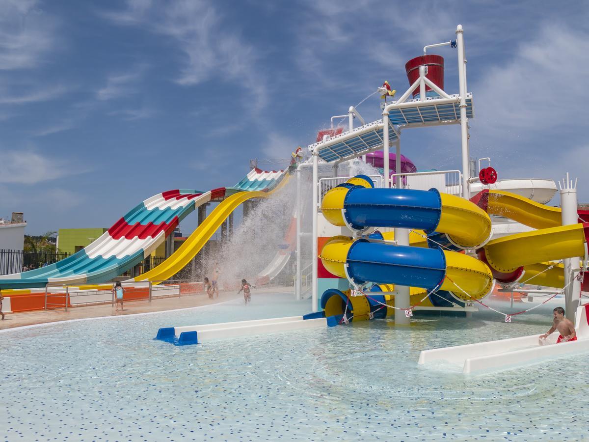 Golden Taurus Aquapark Resort Pineda de Mar Εξωτερικό φωτογραφία